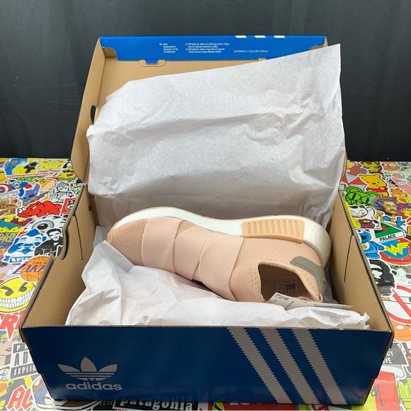 Adidas NMD R1 Straps Various Womens Sizes - Picture 13 of 13